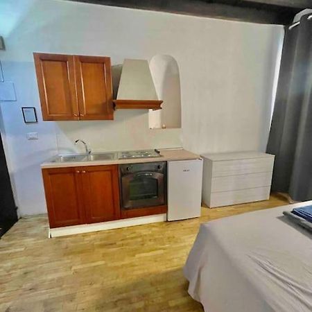 Apartamento Low-Cost Teatro Romano Verona Exterior foto