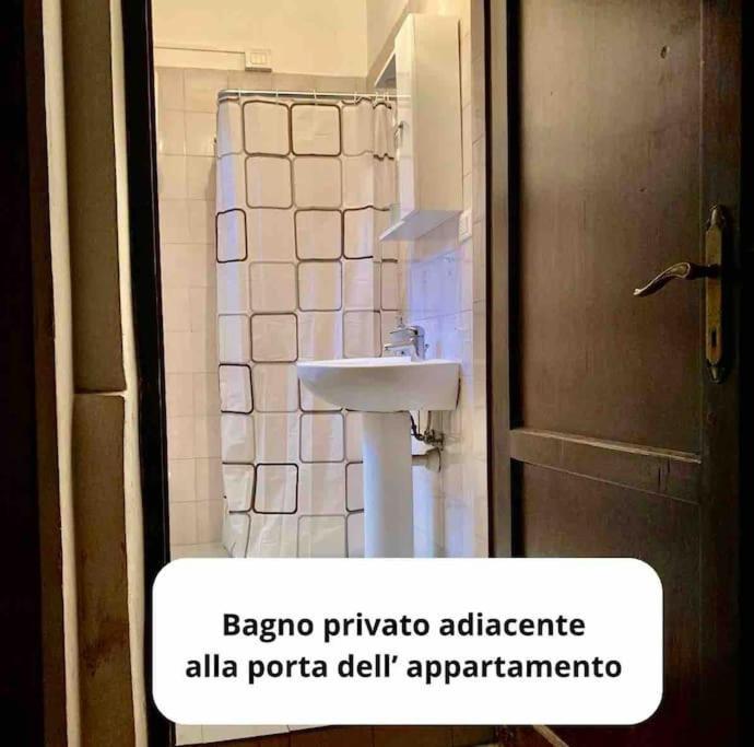Apartamento Low-Cost Teatro Romano Verona Exterior foto